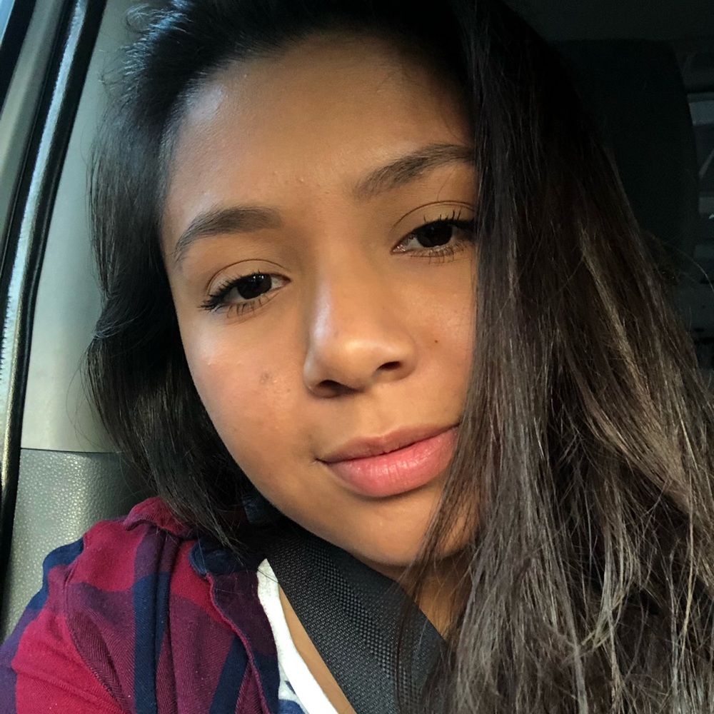 Meet your Posher, Alexandra